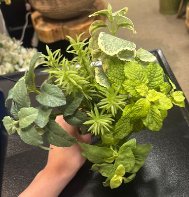 10" HERB GARDEN BOUQUET