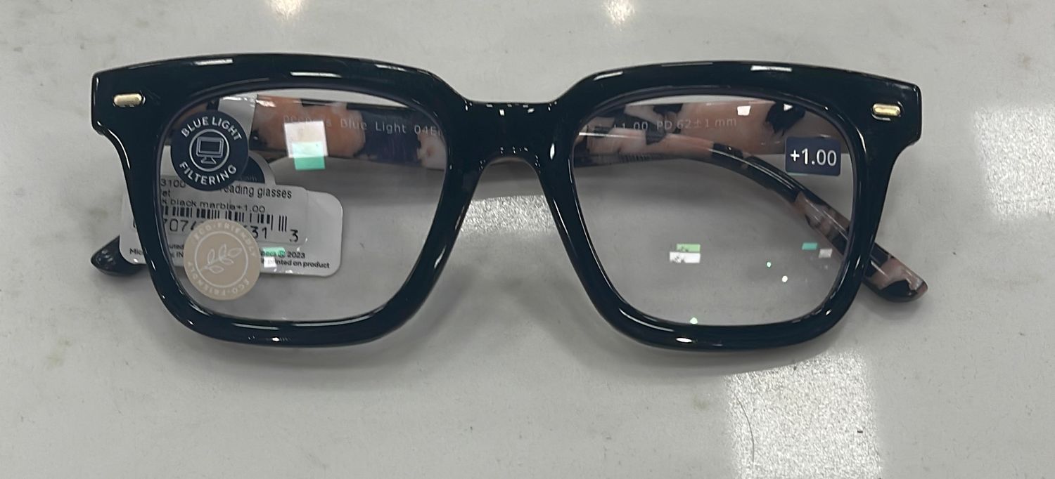 STARLET BLACK MARBLE READERS