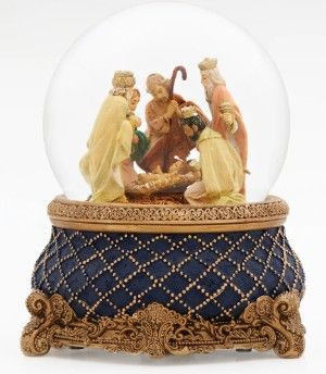 6.75" MUSICAL NATIVITY DOME