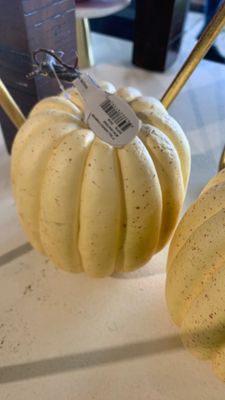 7”H harvest pumpkin