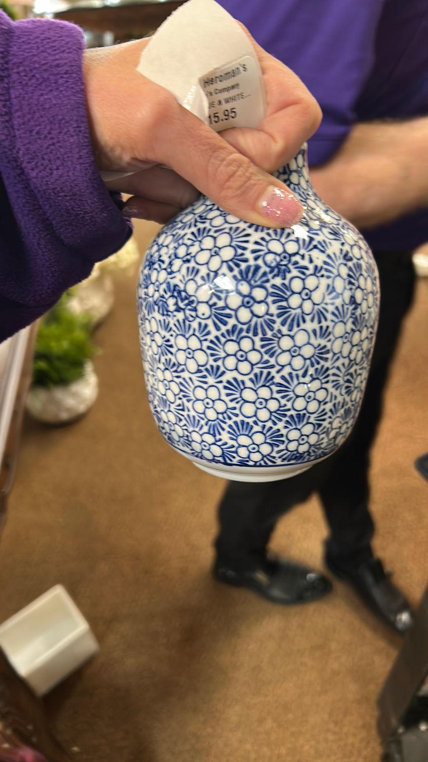 MINI BLUE AND WHITE VASE