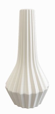 WHITE MODERN FLUTED VASE SHORT