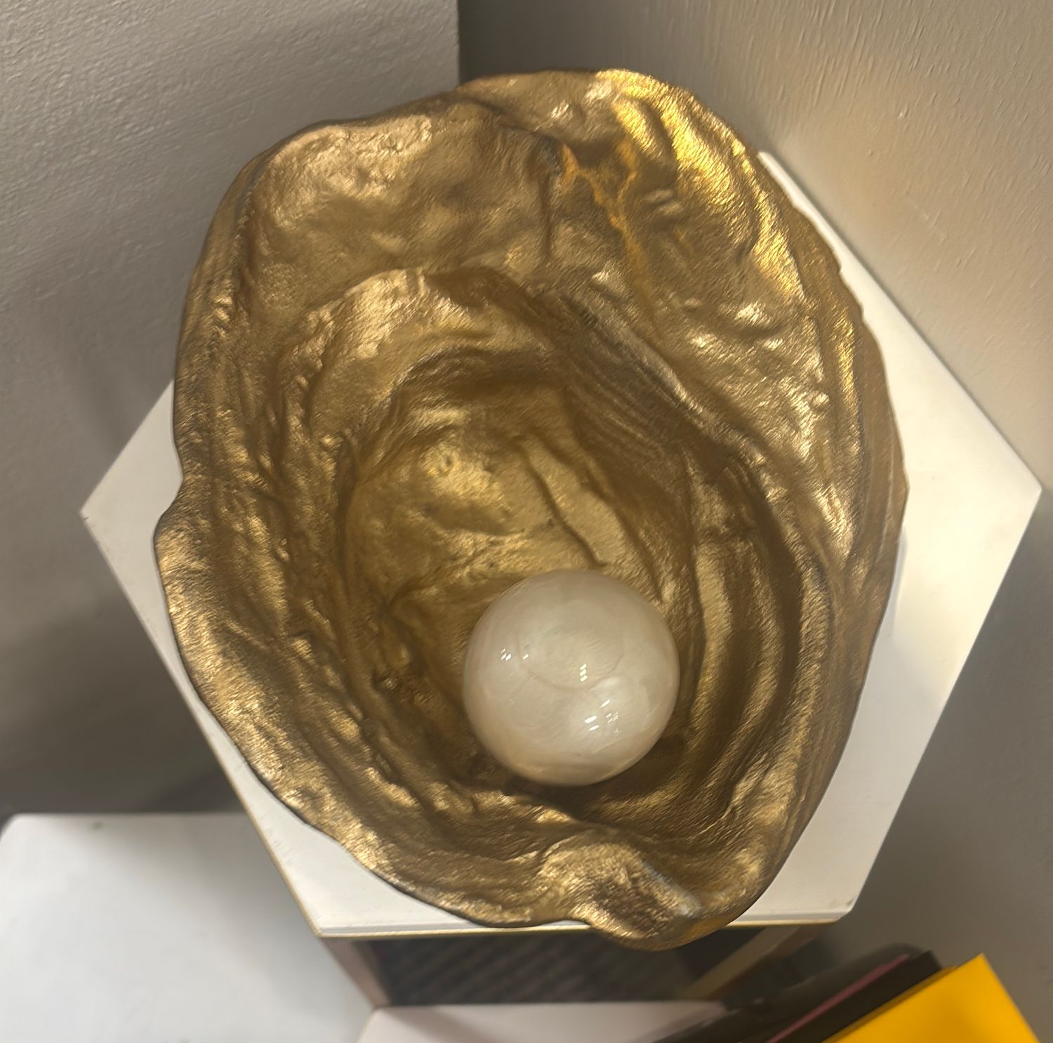 ZULO GOLD SCULPTURE