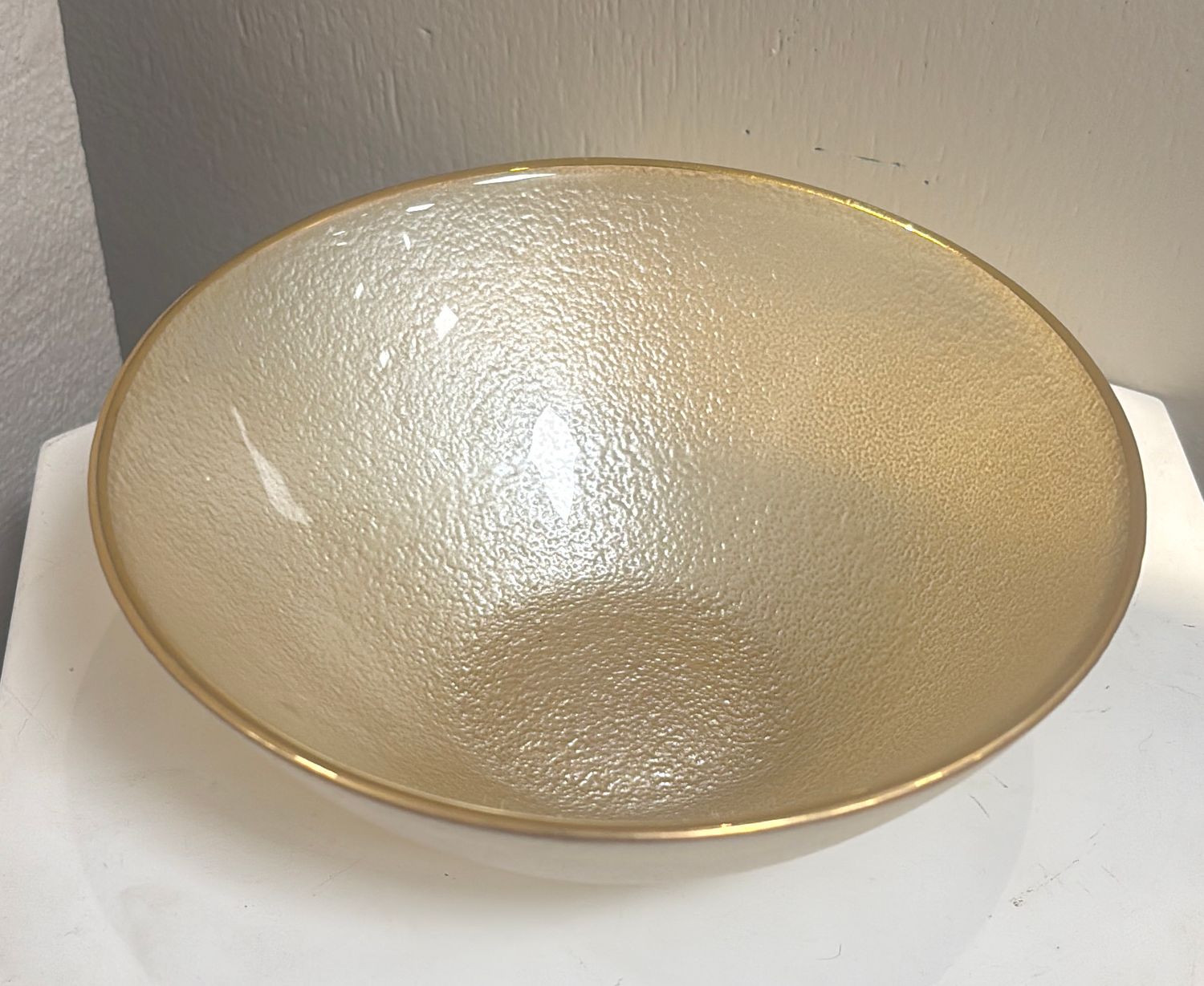 SMALL GLASS BOWL WITH GOLD RIM