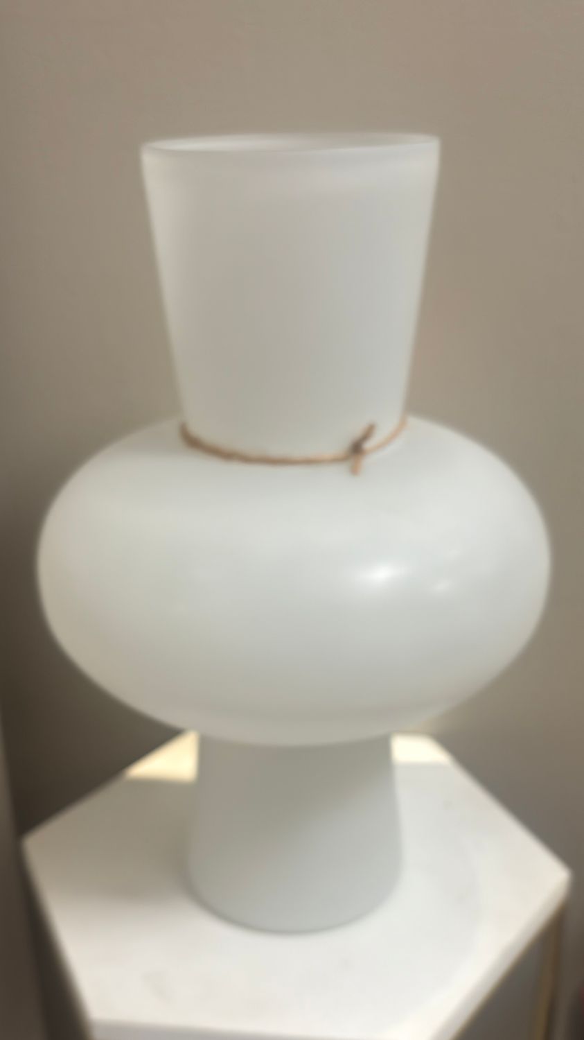 OPAQUE WHITE VASE- LARGE