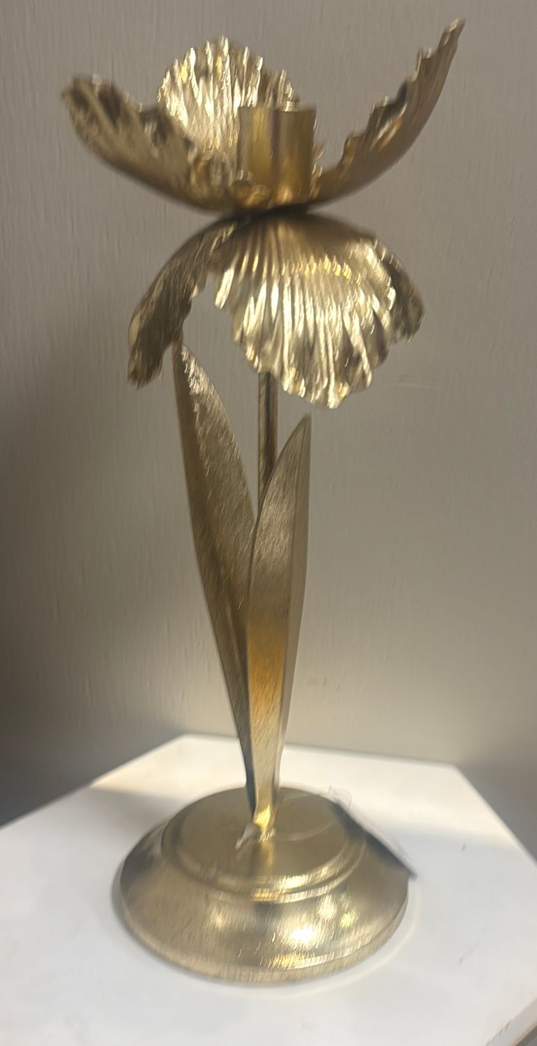FLOWER CANDLE STICK HOLDER