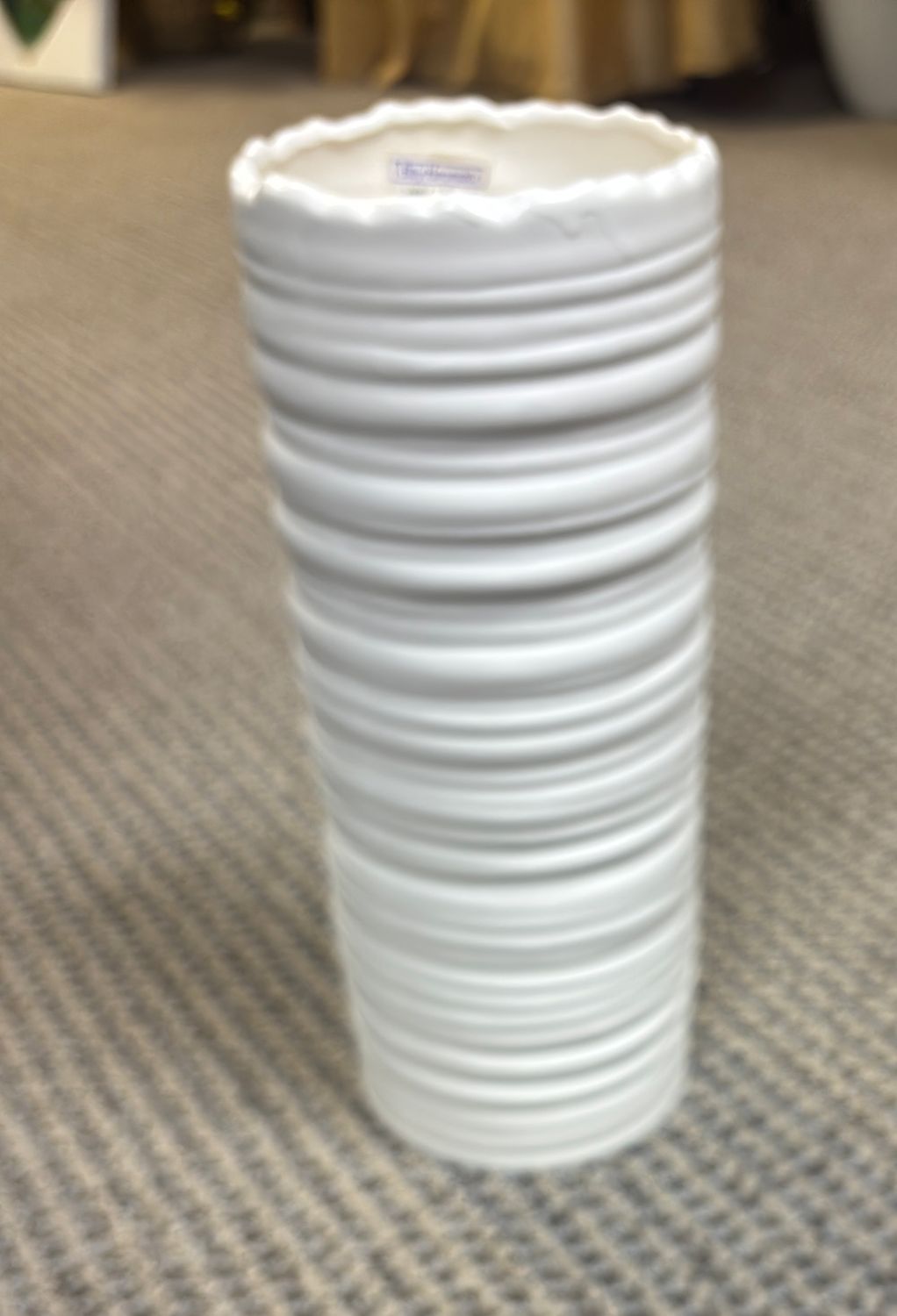 TEXTURED WHITE VASE  - MED