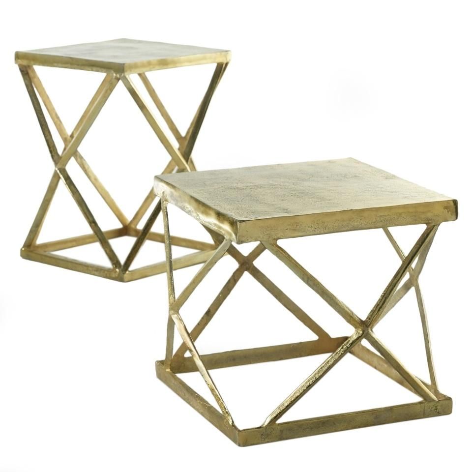 AMINA TABLE