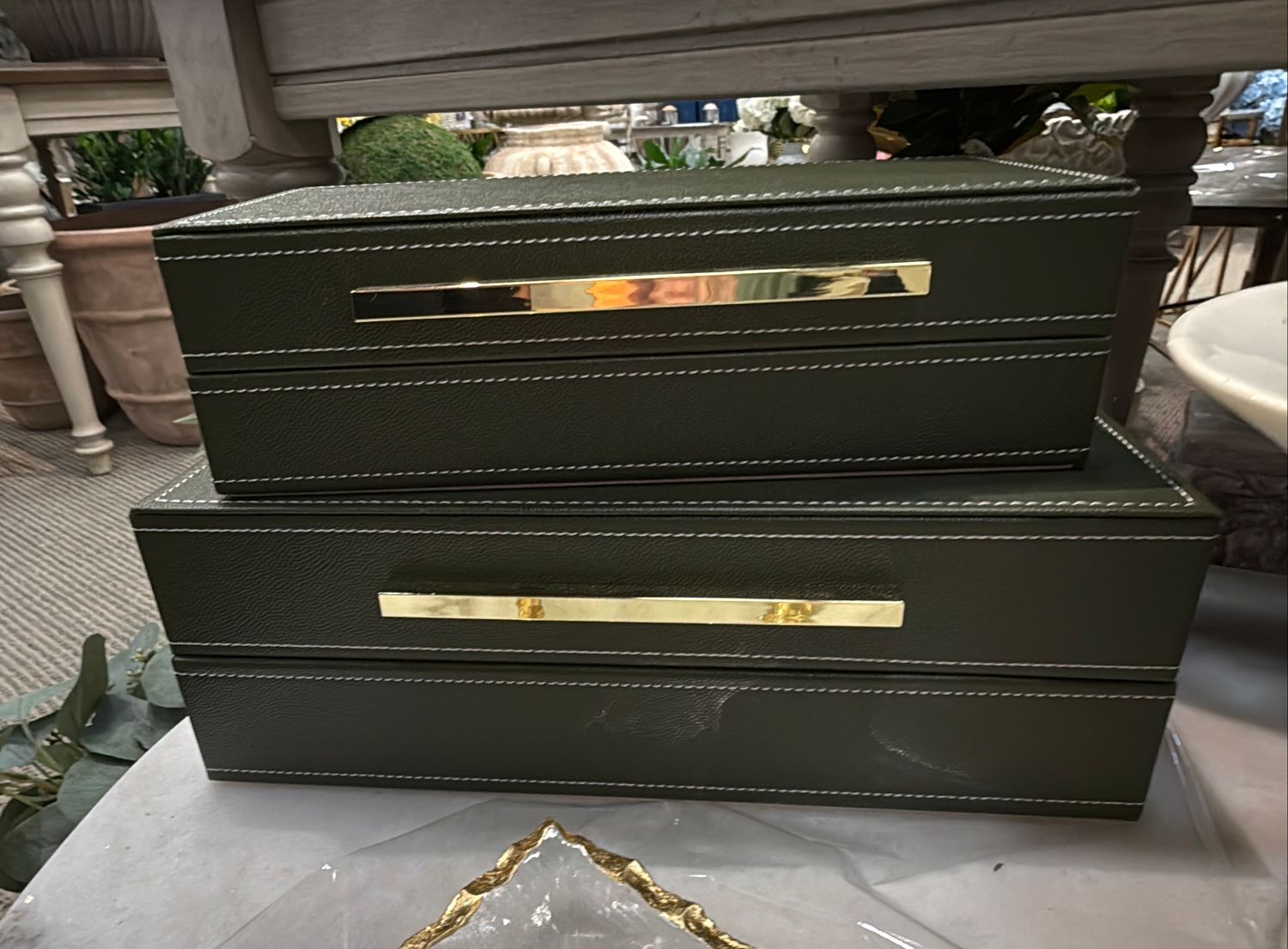 GREEN BOX WITH GOLD HANDLE - LARGE