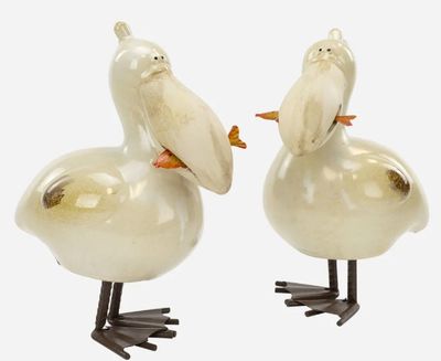 PELICAN FIGURINE