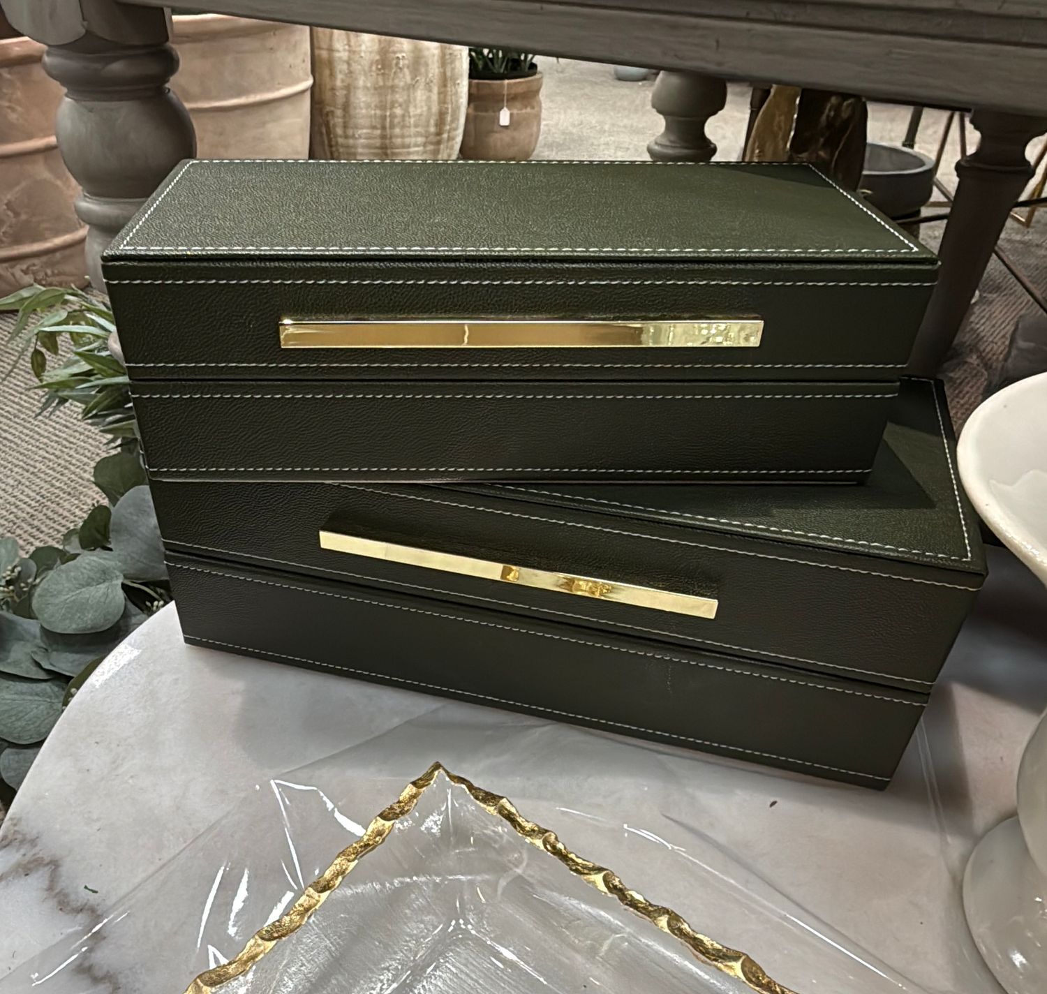 GREEN BOX WITH GOLD HANDLE - SMALL