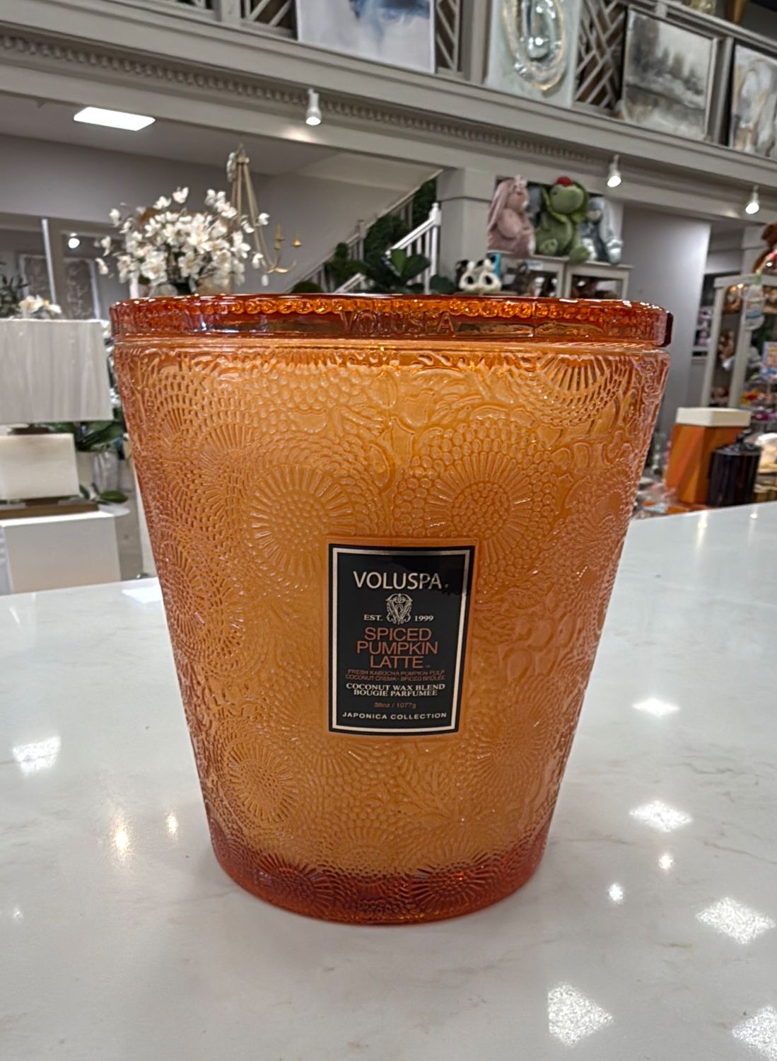 SPICED PUMPKIN LATTE 38 OZ CANDLE