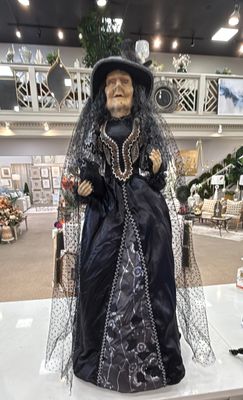42" STANDING WITCH WITH RAVEN