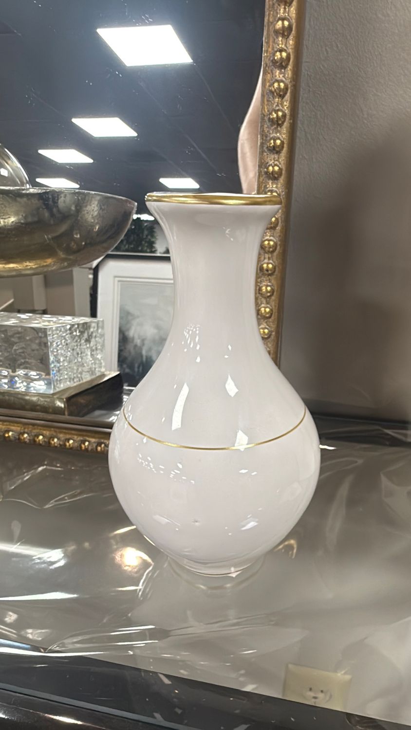 Small white bud vase with gold accent