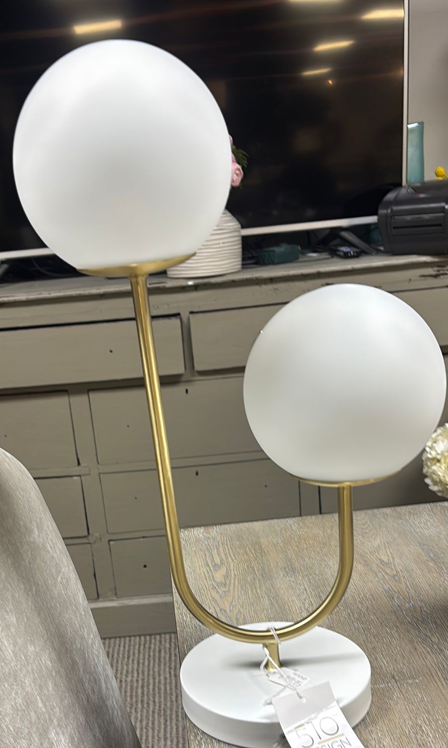 2 LIGHT GLOBE TABLE LAMP