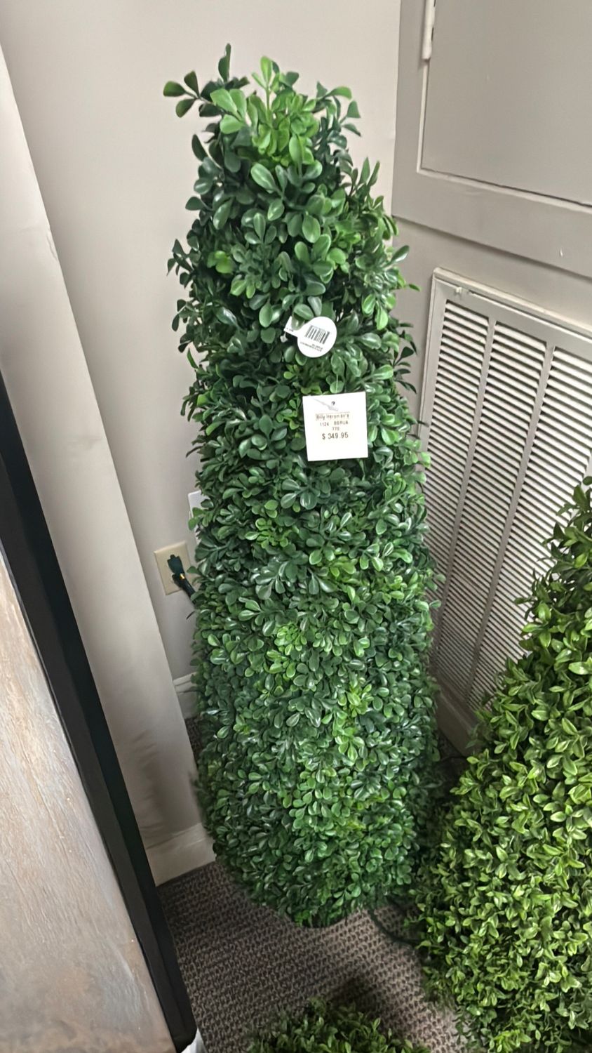 REGENCY BOXWOOD TOPIARY UV PROTECTED 48"