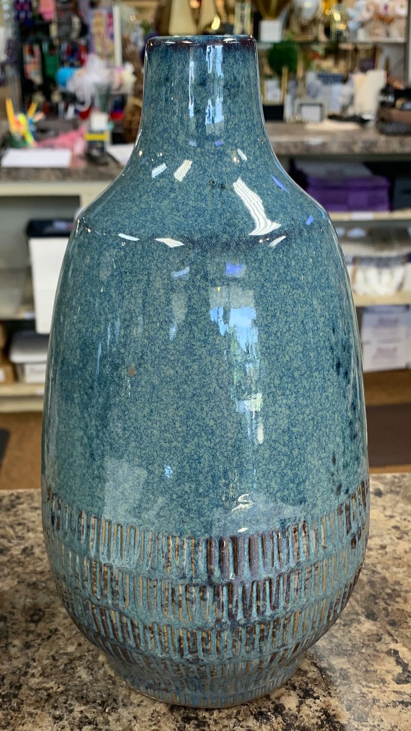Blue Vase sm 