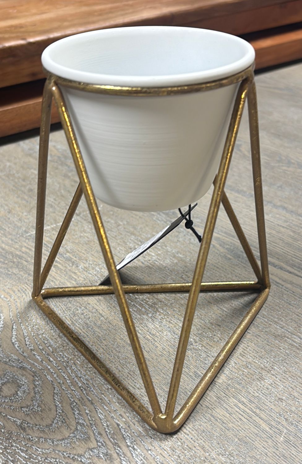 VIOLA METAL PLANTER - SMALL