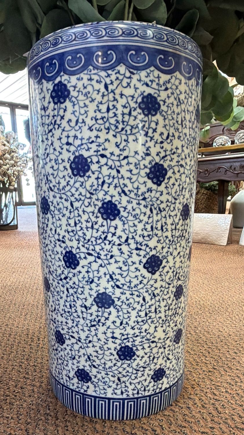 BLUE AND WHITE PORCELAIN UMBRELLA STAND