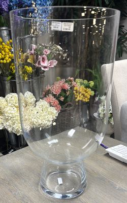 LARGE GLASS PEDESTAL VASE