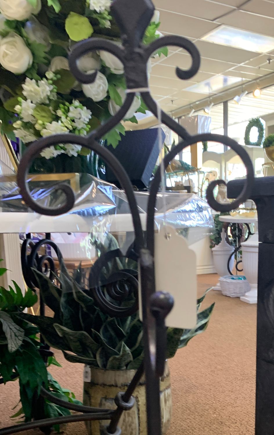 Bronze metal single sided wreath holder 