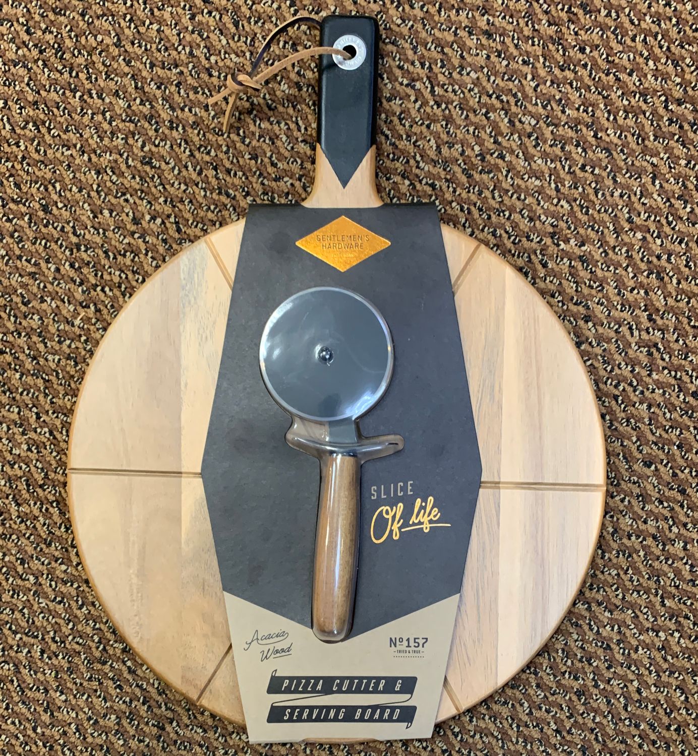 Pizza Cutter &amp; Serving Board 