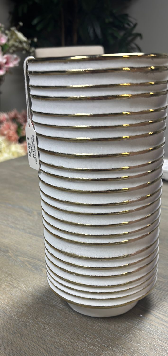 CERAMIC GOLD AND WHITE VASE - SMALL