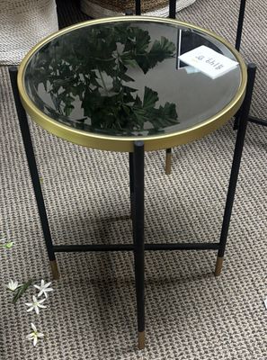 ANTIONETTE TABLE - MEDIUM