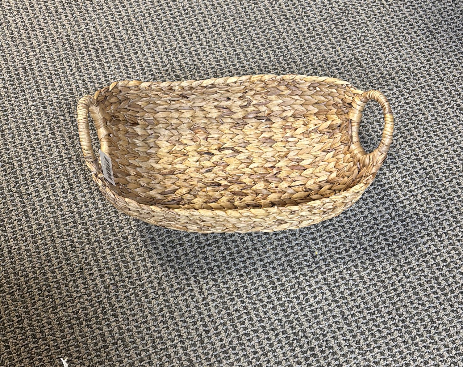 OVAL WOVEN BASKET WITH HANDLES - MEDIUM