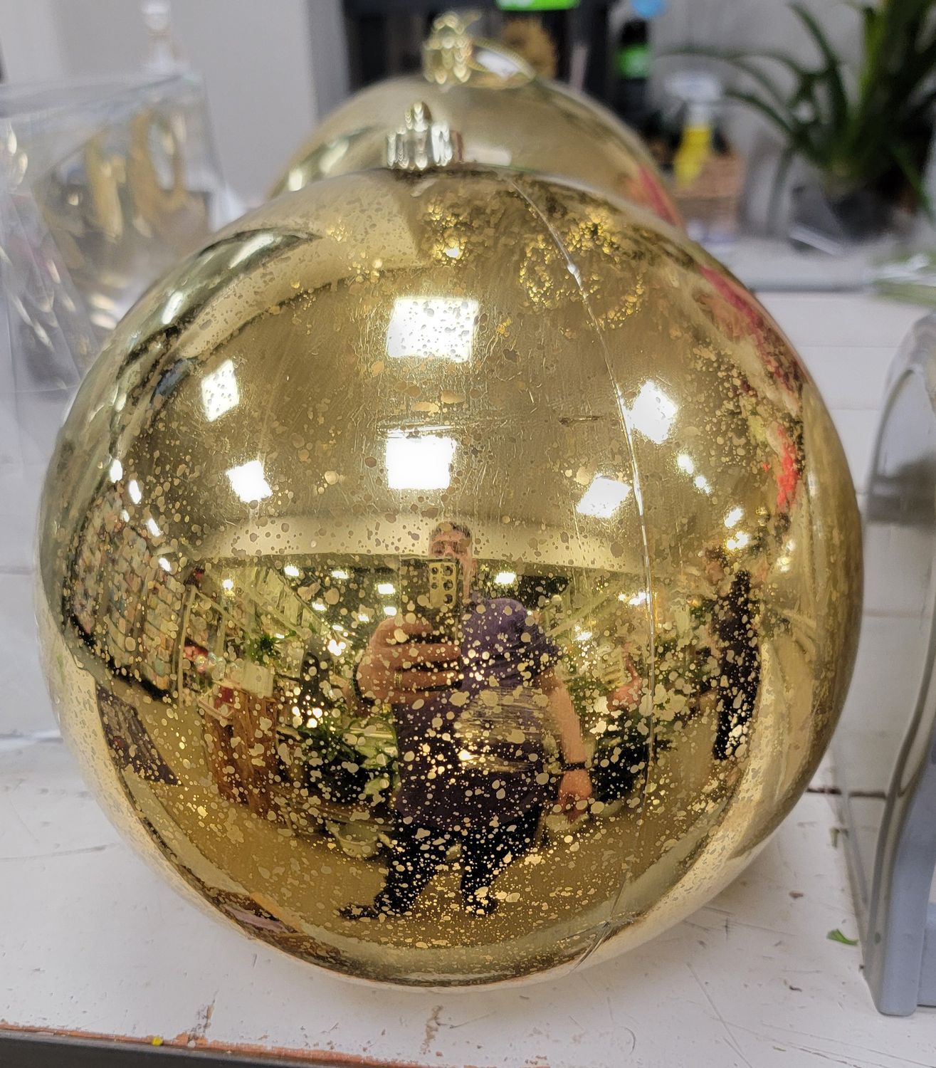 250 mm Gold Mercury Ball Ornament