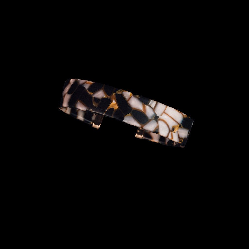 STEWARD &amp; JAMES - AZALEA ACETATE CUFF - BROWN