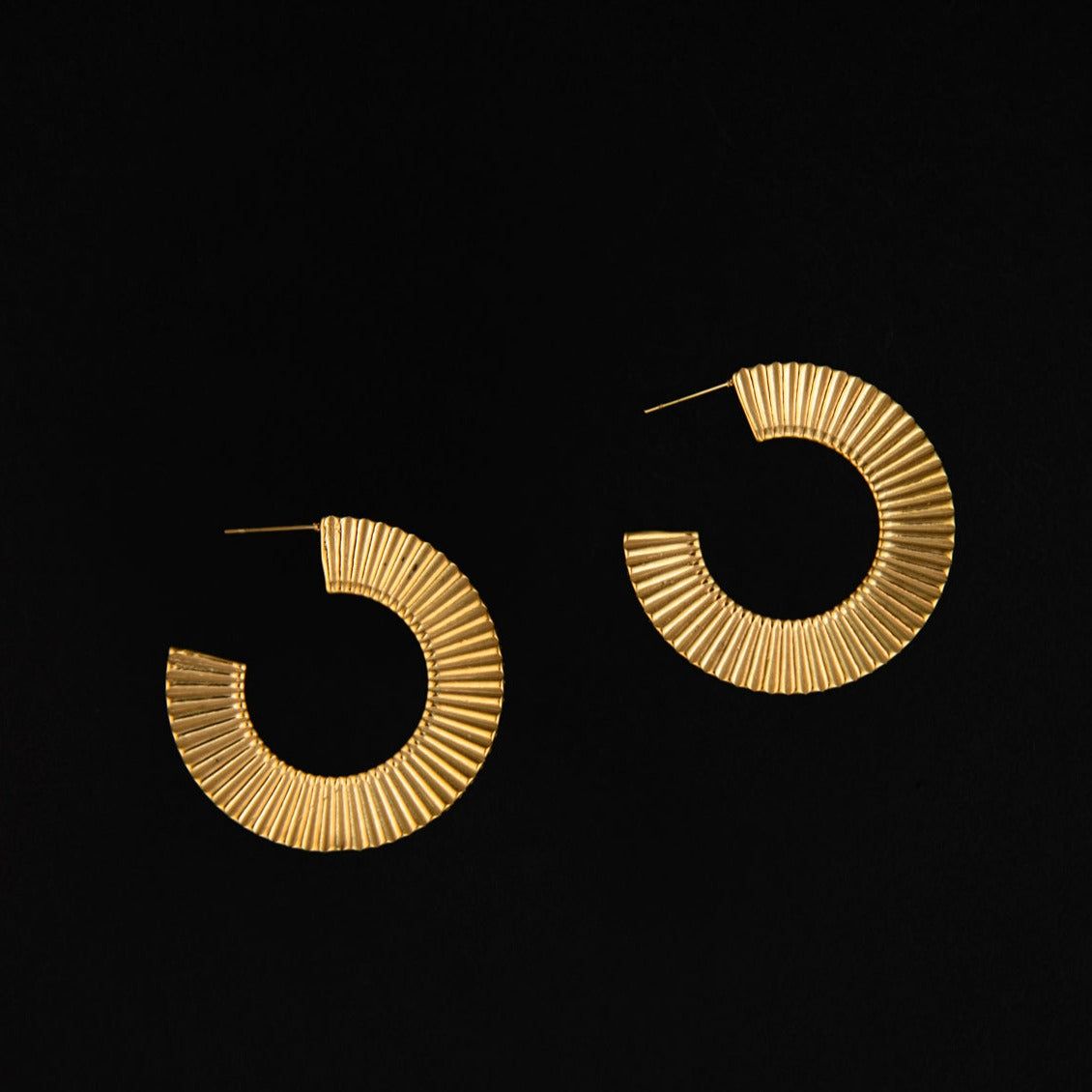STEWARD &amp; JAMES - IVY HOOP EARRINGS