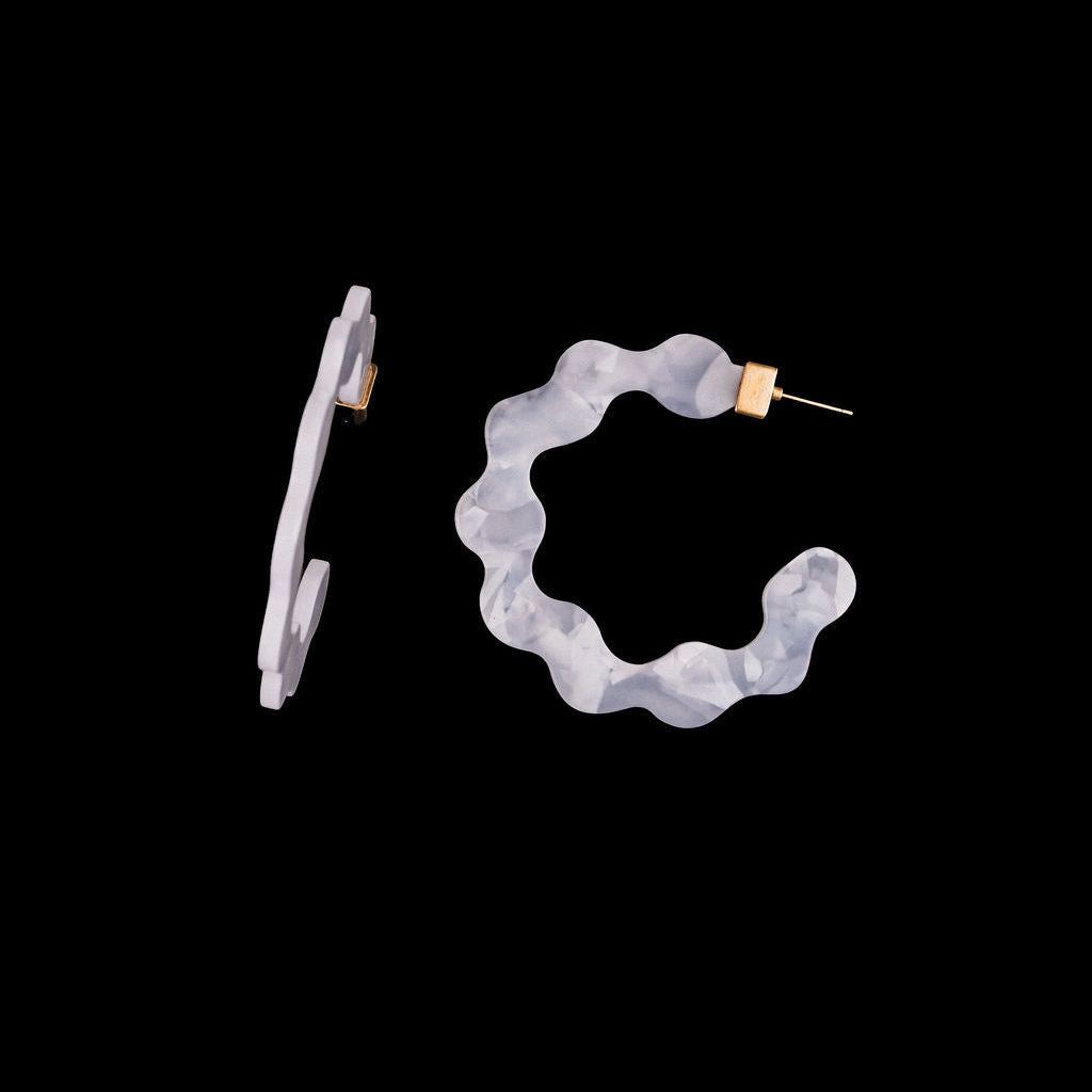 STEWARD &amp; JAMES - DELIAH ACETATE HOOPS - WHITE