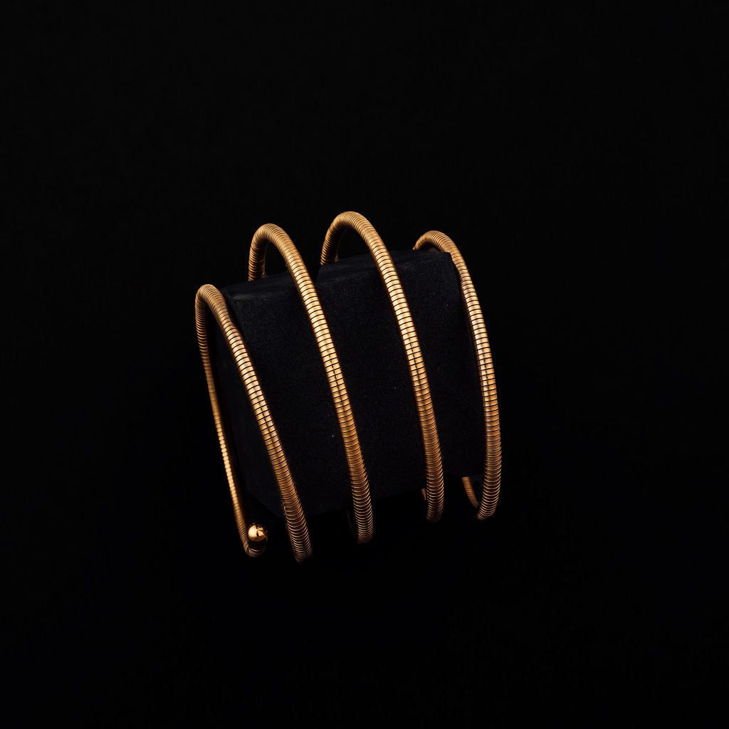 STEWARD &amp; JAMES - KIMBERLY COIL CUFF