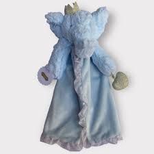 ELEPHANT LOVIE
