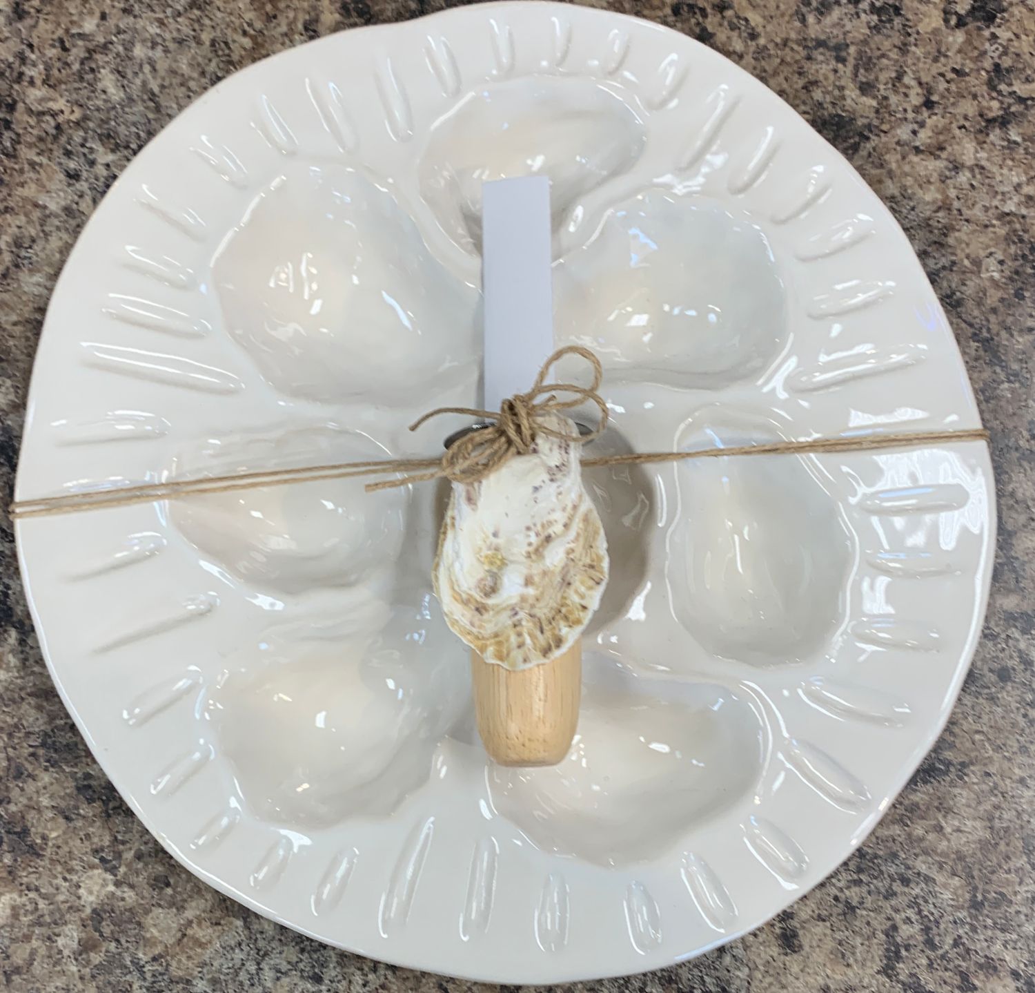 Oyster Serving w/ Shucker