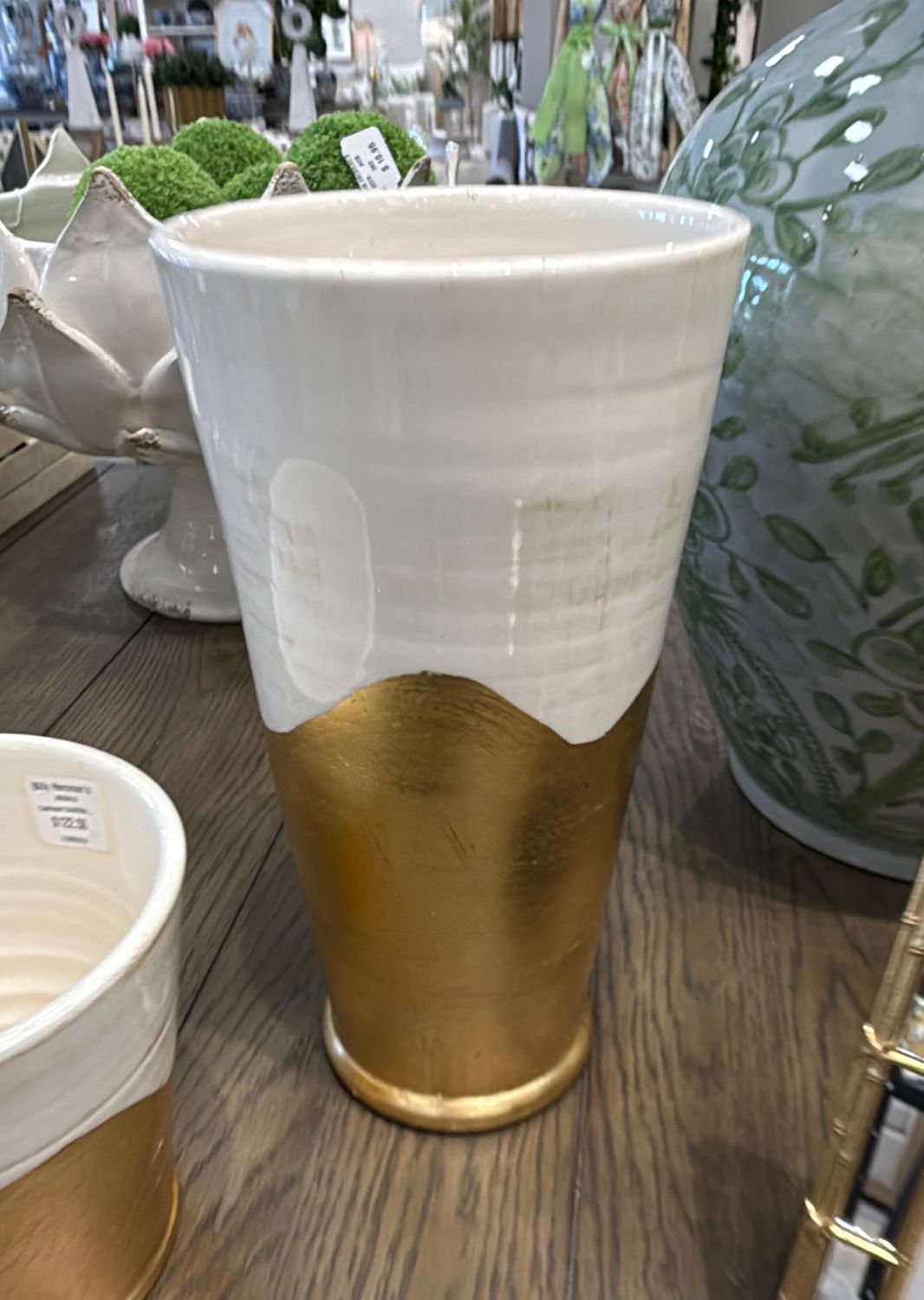 Vase White/Gold Wave Bottom