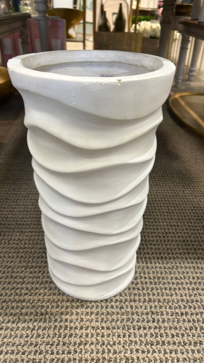 Tall cylinder pot