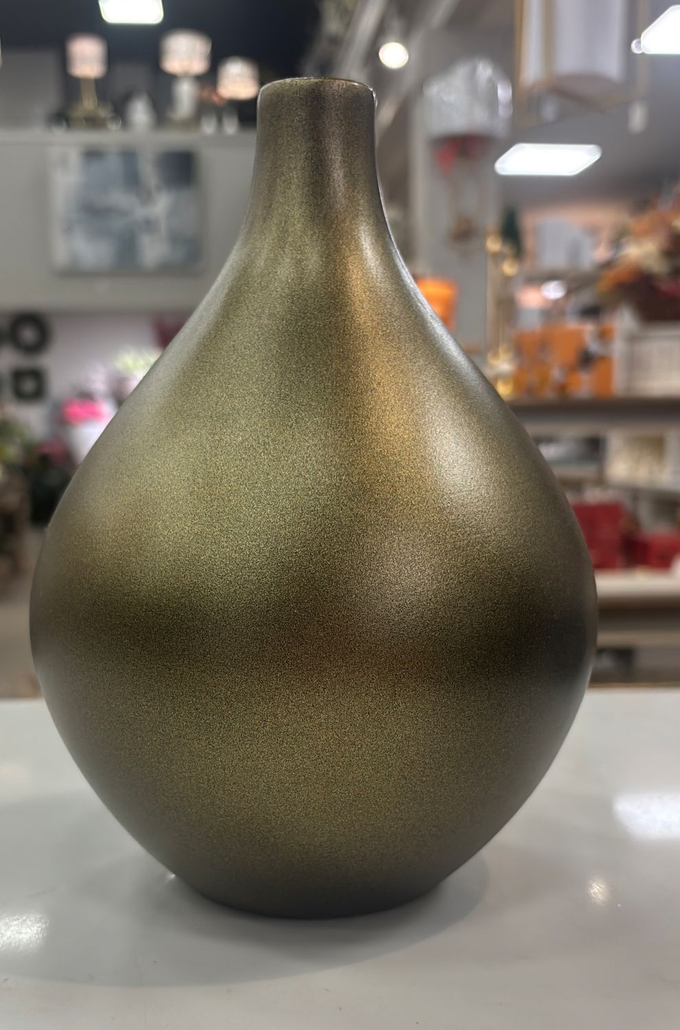 SMALL GOLD VASE