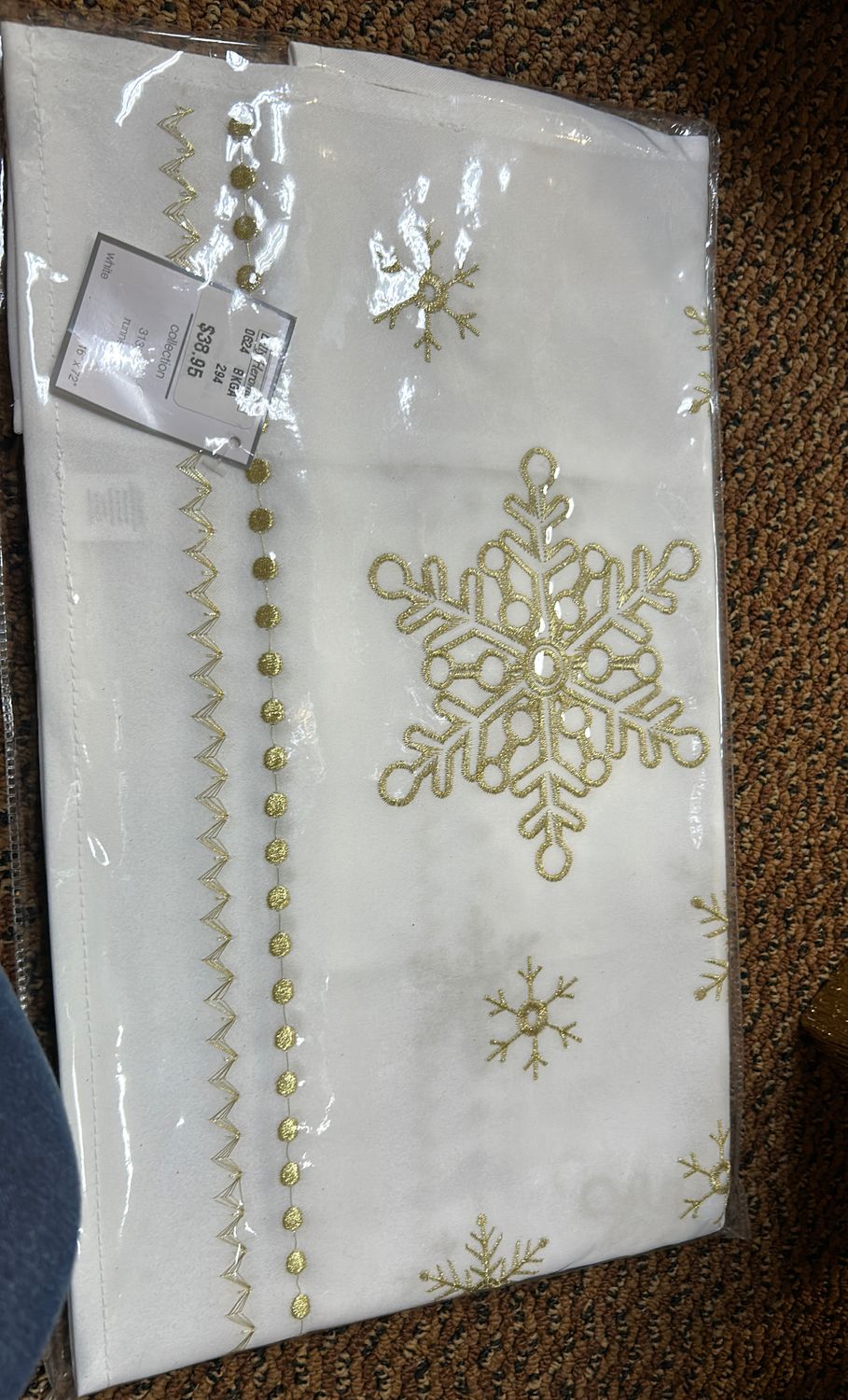 Snowflake table runner