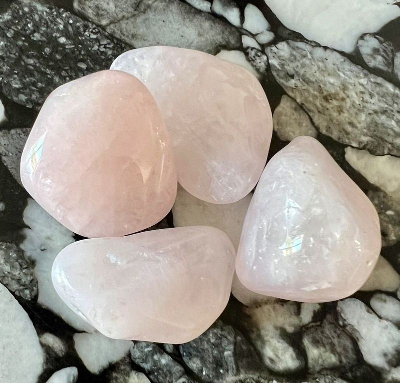 Quartz rose Pierres polies qualité A Quartz rose Pierres polies qualité A
