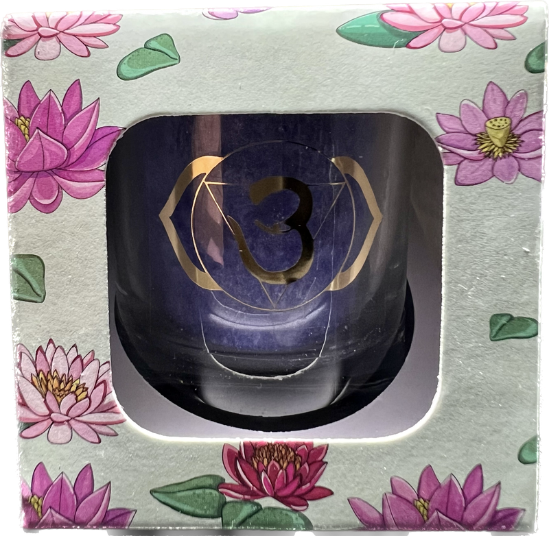 Bougie Votive 6° chakra aux huiles essentielles «Rechargeable» Bougie Votive 6° chakra aux huiles essentielles «Rechargeable»