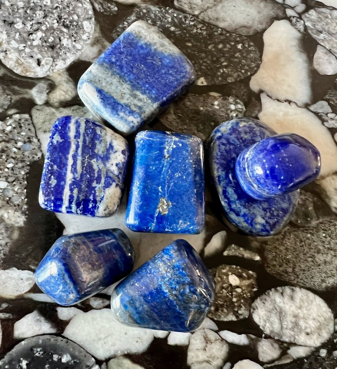 Lapis-lazuli pierre Qualité AA Lapis-lazuli pierre Qualité AA