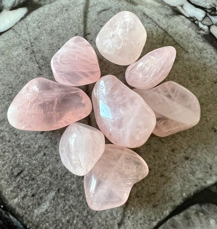 Quartz rose poli qualité AA Quartz rose poli qualité AA