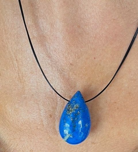 Pendentif Lapis Lazuli forme goutte-trou latéral Pendentif Lapis Lazuli forme goutte-trou latéral