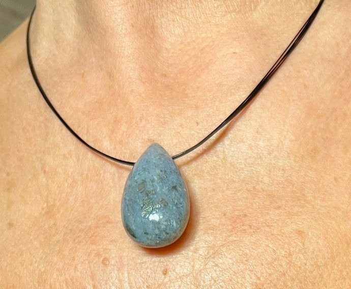 Pendentif Agate Pyriteforme goutte-trou latéral Pendentif Agate Pyriteforme goutte-trou latéral