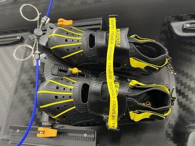 Complete Steering Shoe Plate with Offset Footboard and Shoes