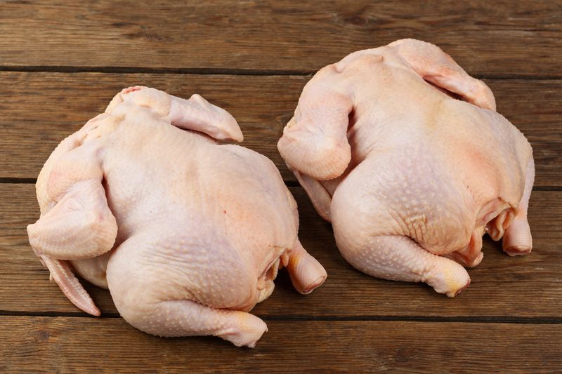 Poulet de chair frais (prêt à cuire)