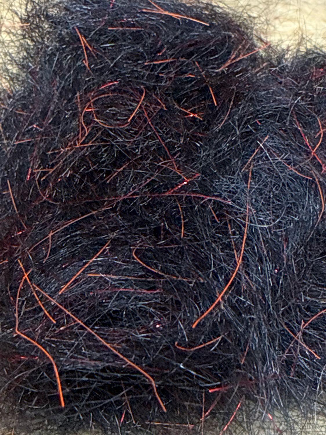 Hareline Spawn Simi Seal Dubbing U.V. Bleeding Black