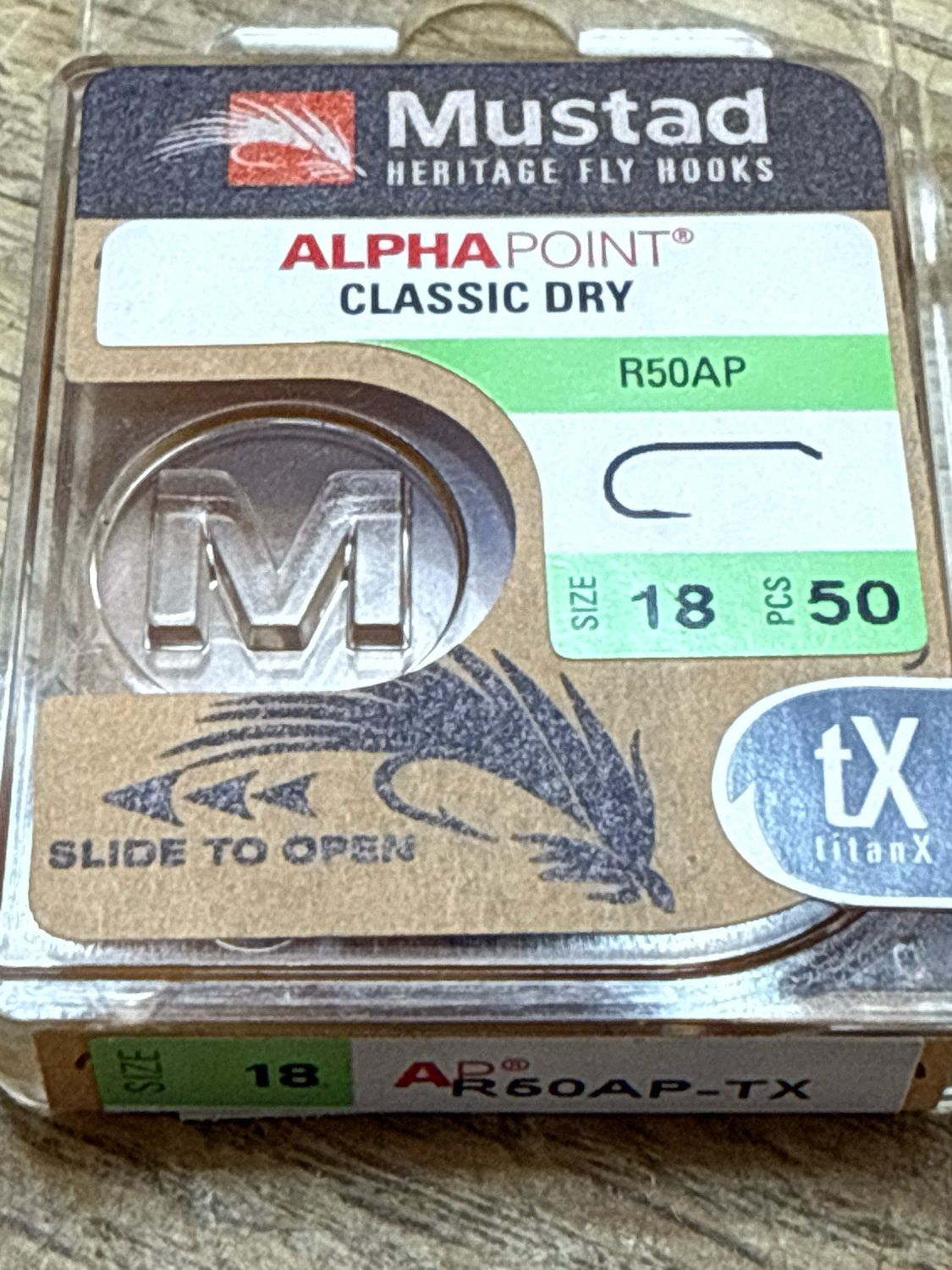 Mustad Alpha Point Classic Dry / R50AP-TX / Size 18 / 50 Hooks Per Package.